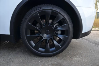 Tesla Model Y – thumbnail 33