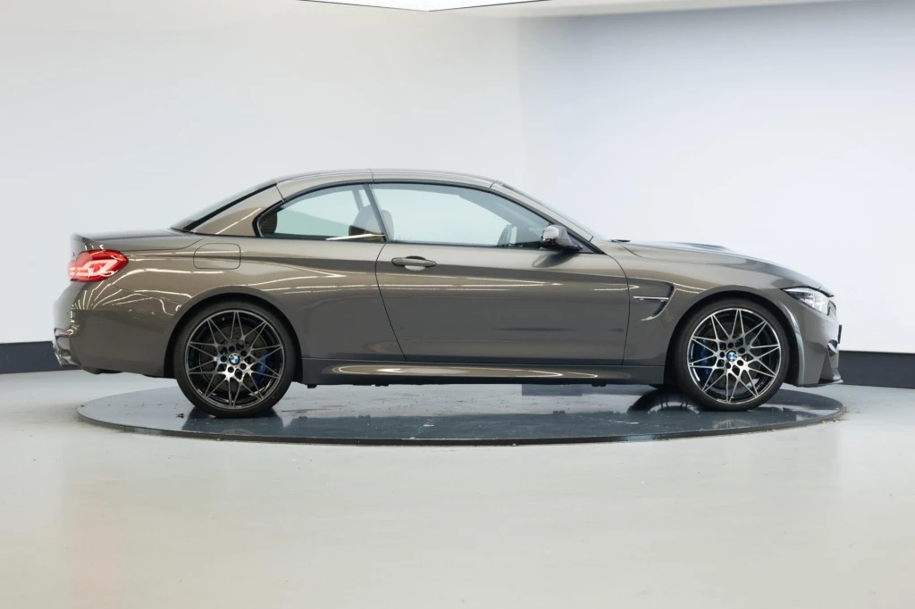 BMW M4 – foto 11