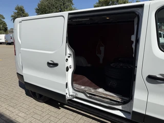 Renault Trafic – thumbnail 14