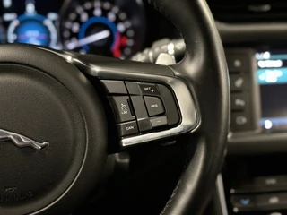 Jaguar XF – thumbnail 18