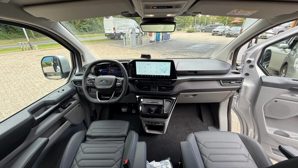 Ford Tourneo Custom – foto 9