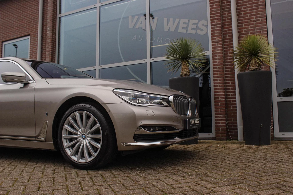 BMW 7 Serie – foto 10