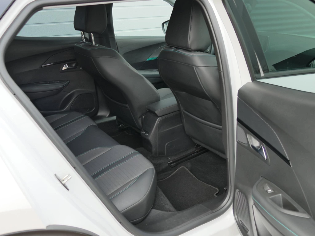 Peugeot e-2008 – foto 25