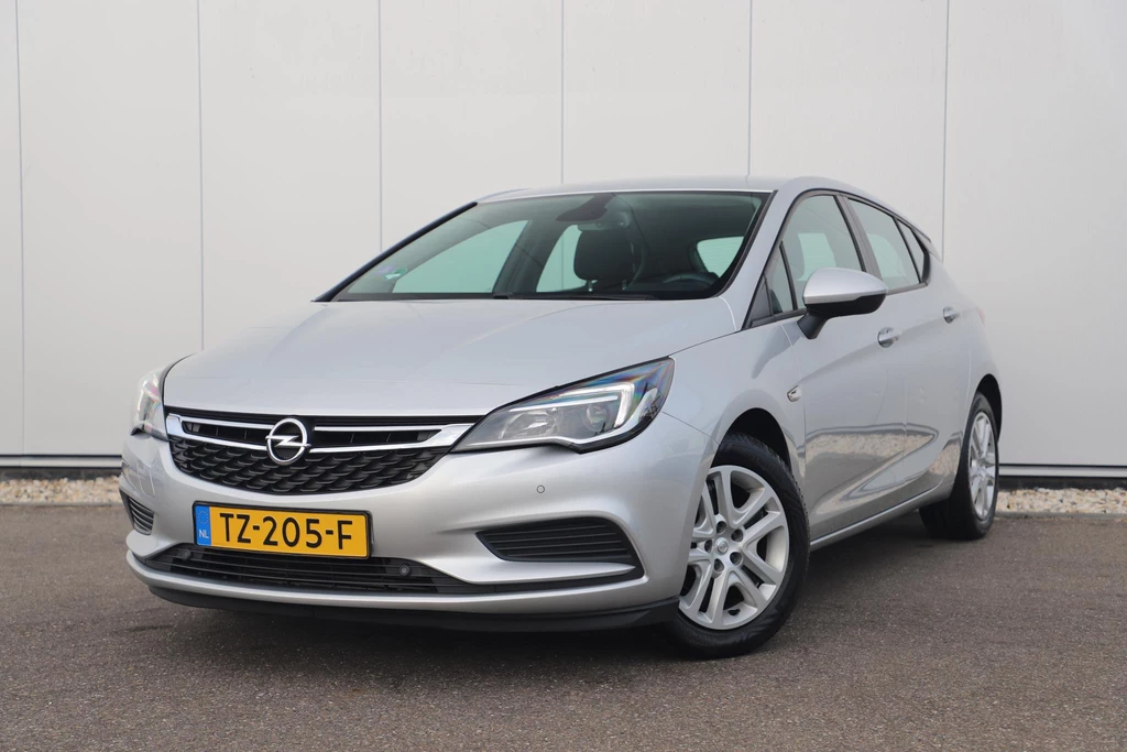 Opel Astra – foto 2
