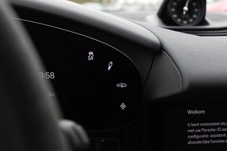 Porsche Taycan – thumbnail 33