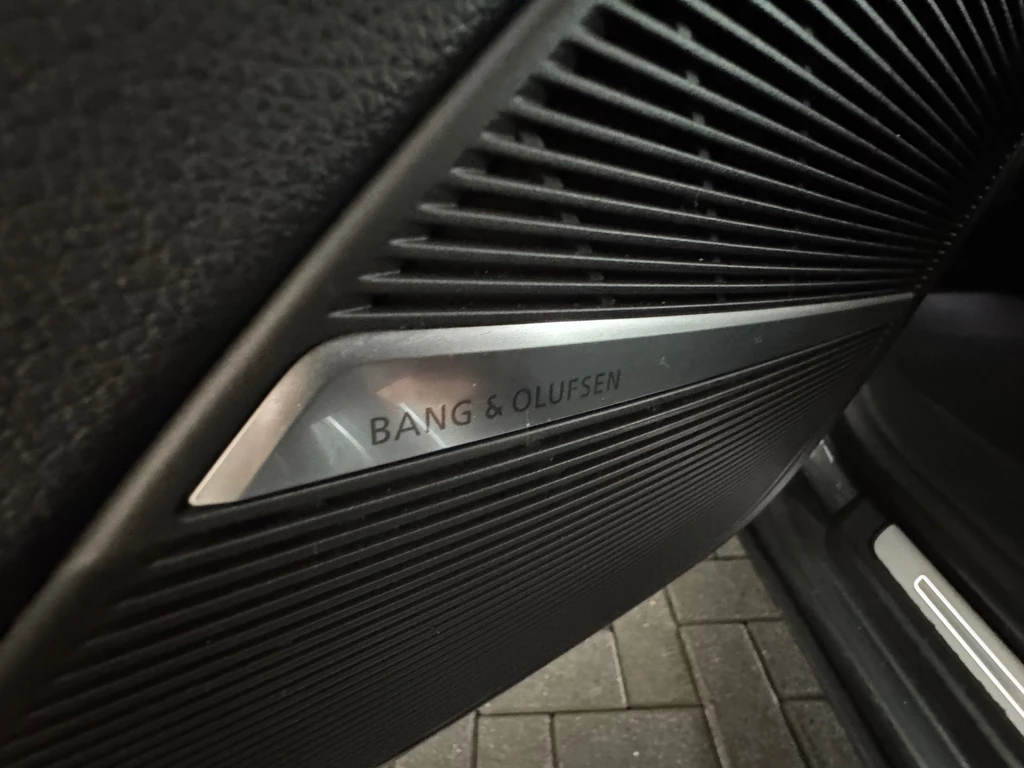 Audi Q8 – foto 18
