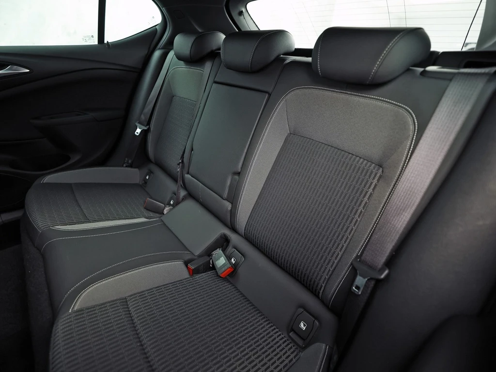Opel Astra – foto 17