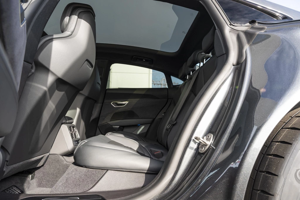 Audi e-tron GT – foto 11