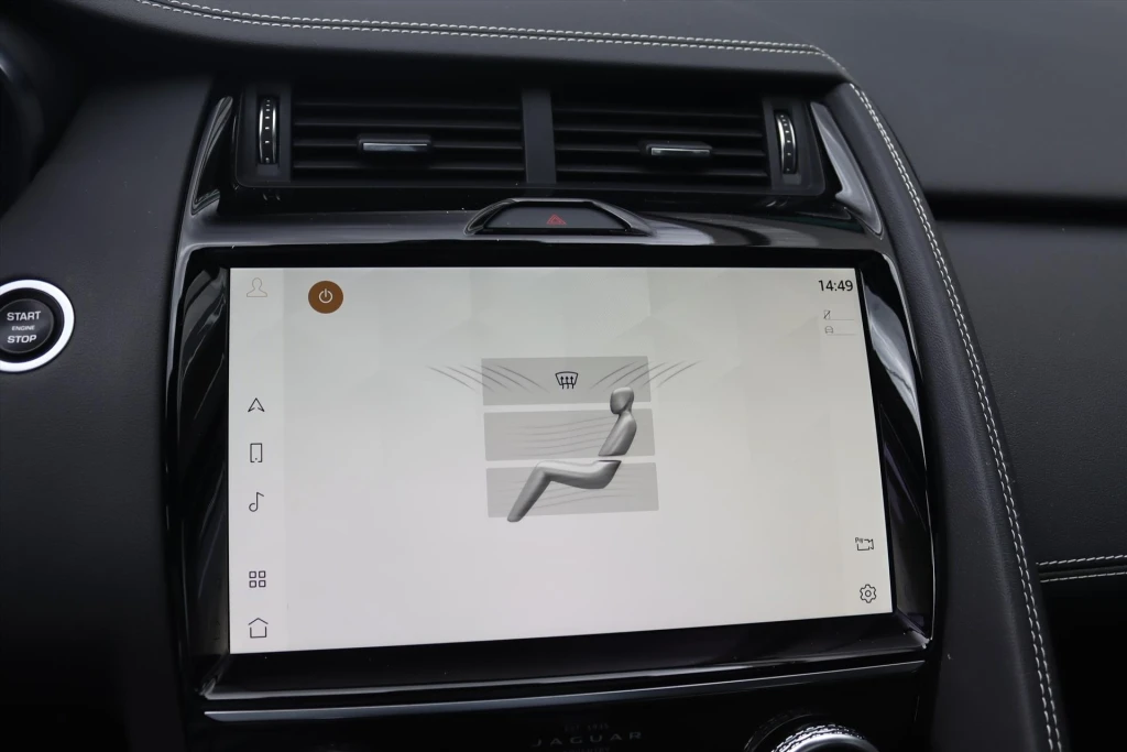 Jaguar E-PACE – foto 32