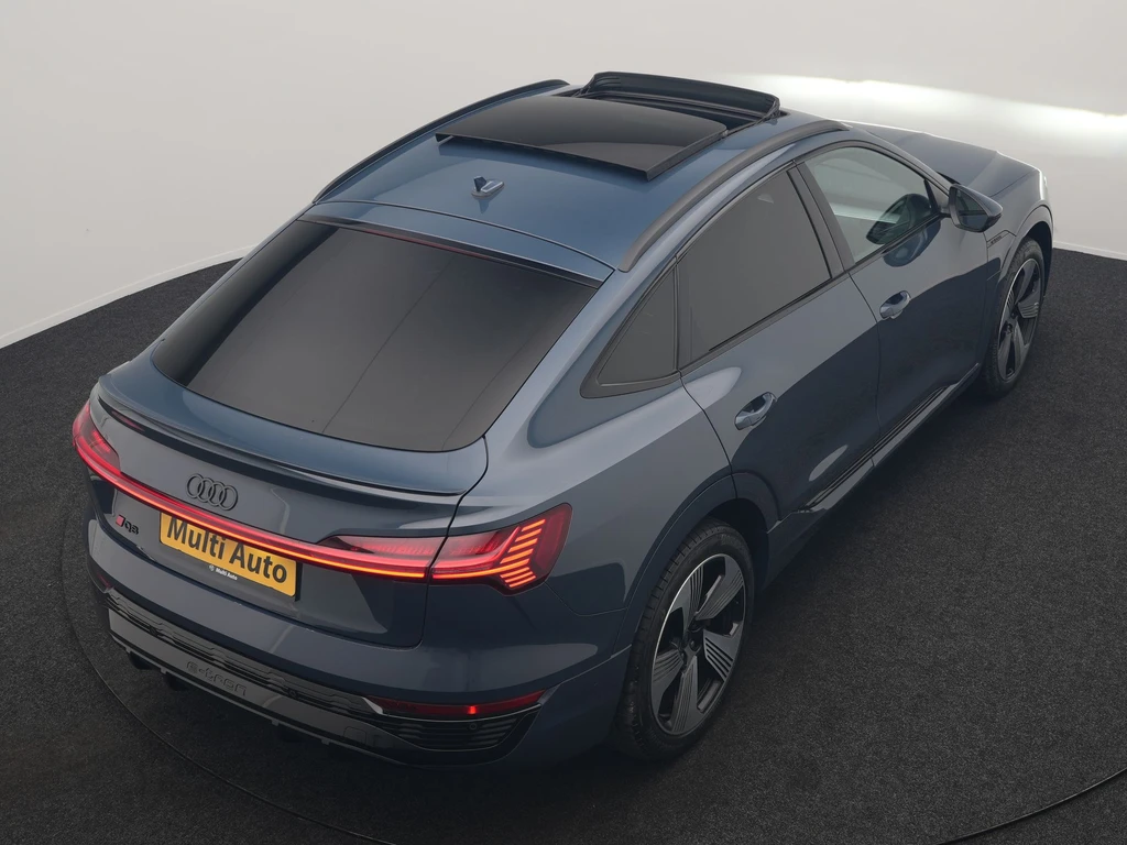Audi Q8 Sportback e-tron – foto 8