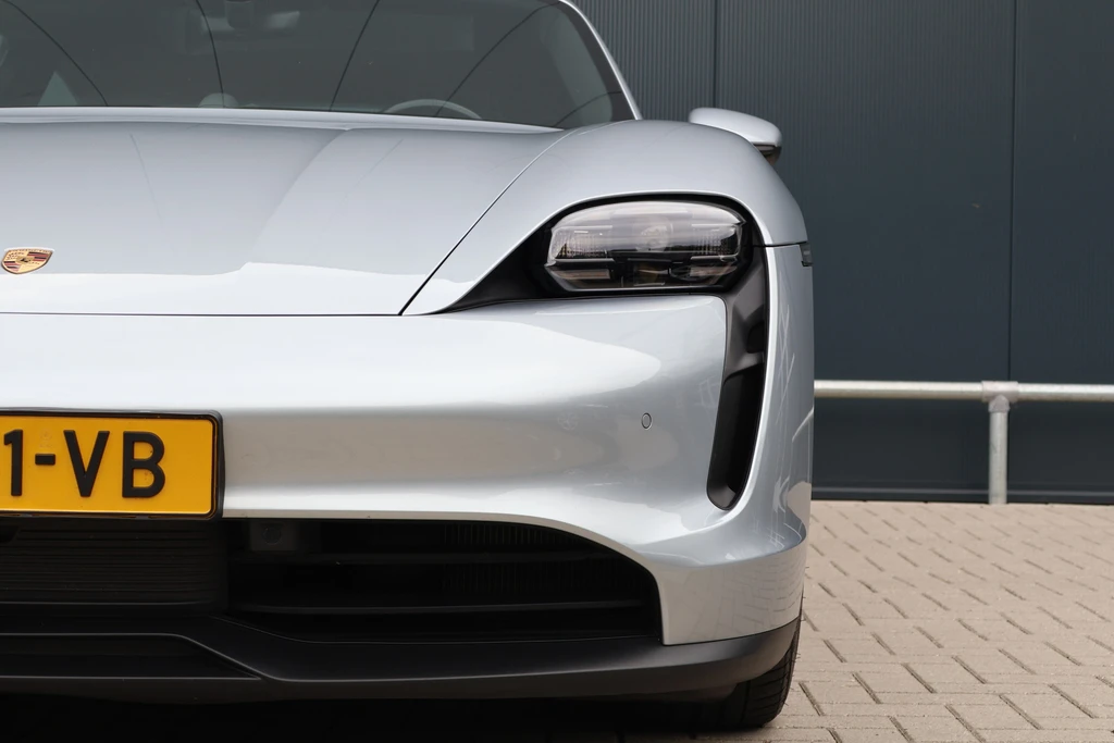 Porsche Taycan – foto 13