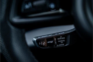 Porsche Taycan – thumbnail 32