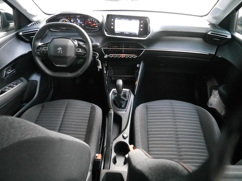 Peugeot 208 – foto 8