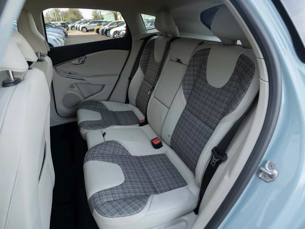 Volvo V40 – foto 16