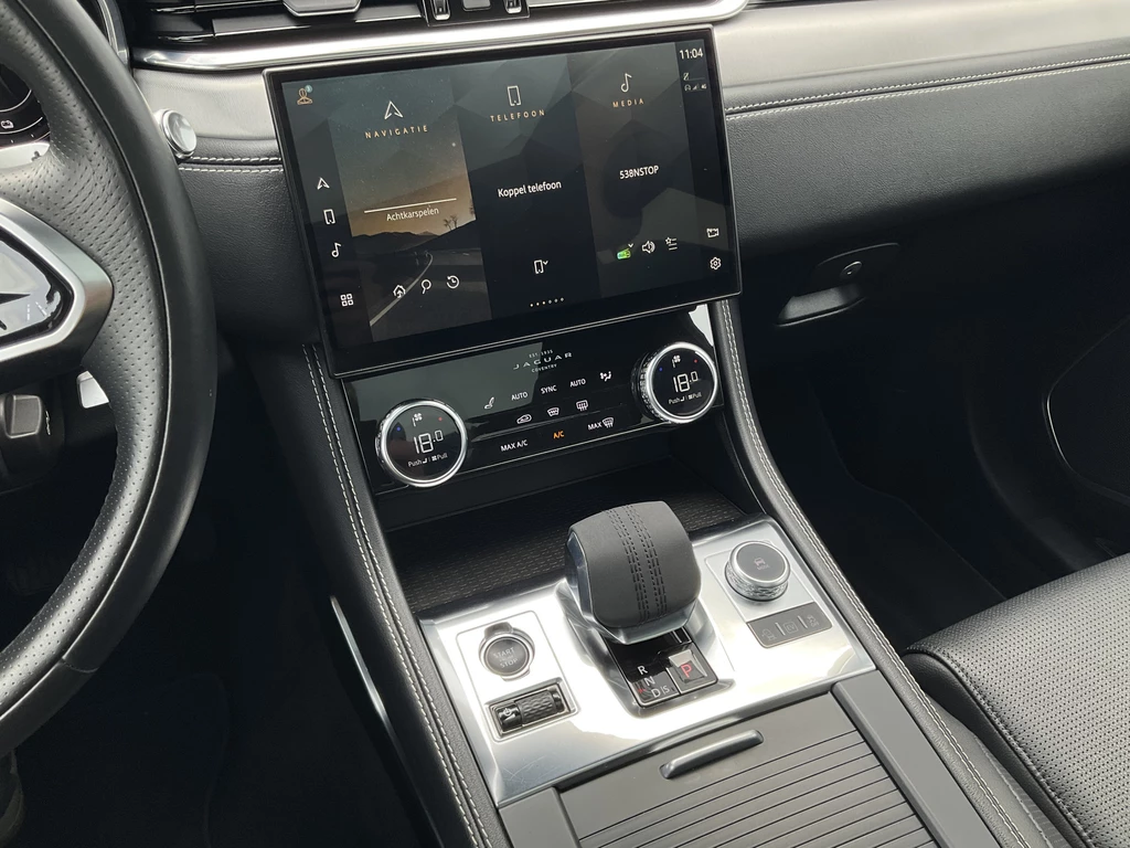 Jaguar F-PACE – foto 31