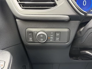 Ford Kuga – thumbnail 15