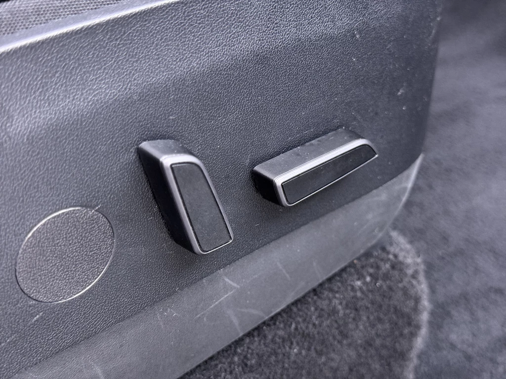 Tesla Model Y – foto 42