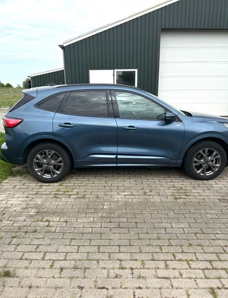 Ford Kuga – thumbnail 3