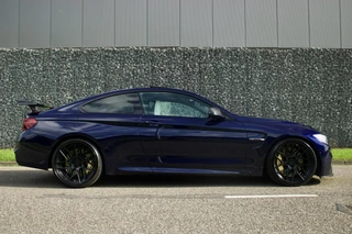 BMW M4 – thumbnail 9