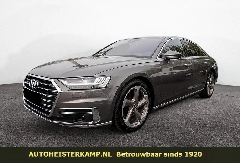 Audi A8 – foto 1