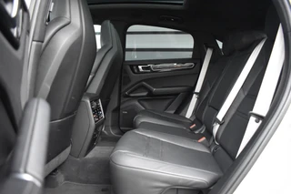 Porsche Cayenne – thumbnail 32