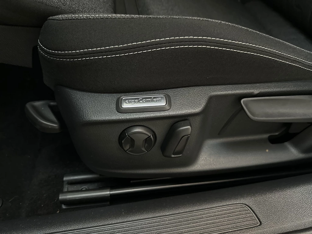 Volkswagen Passat – foto 20