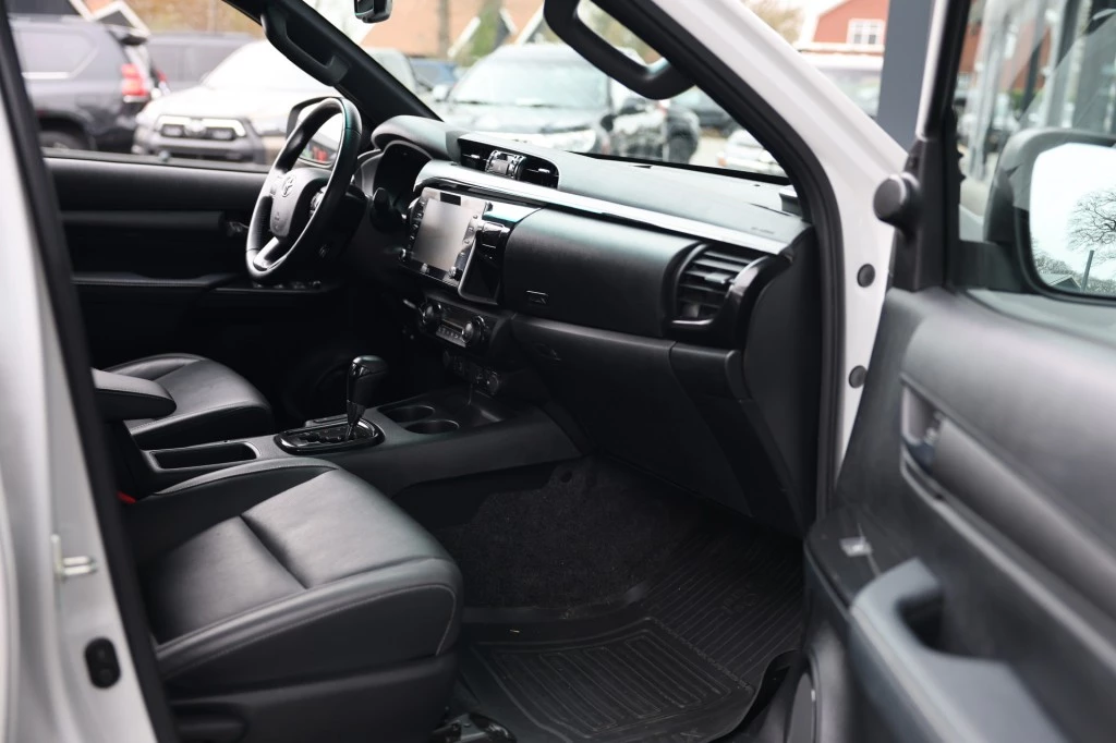 Toyota Hilux – foto 24
