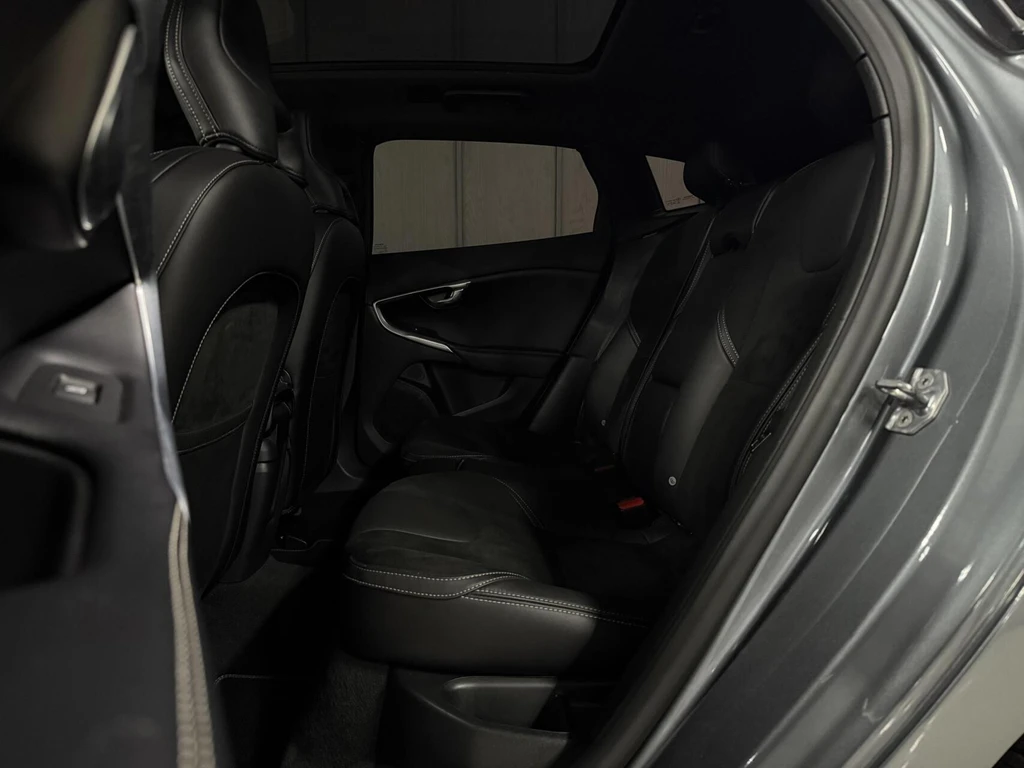 Volvo V40 – foto 11