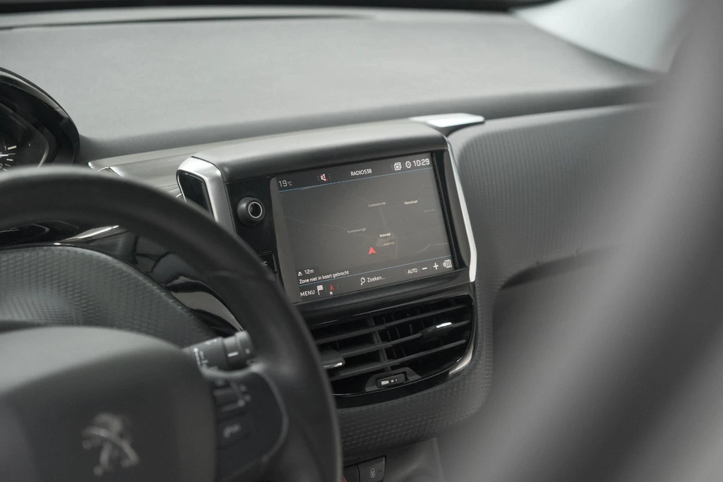 Peugeot 208 – foto 53