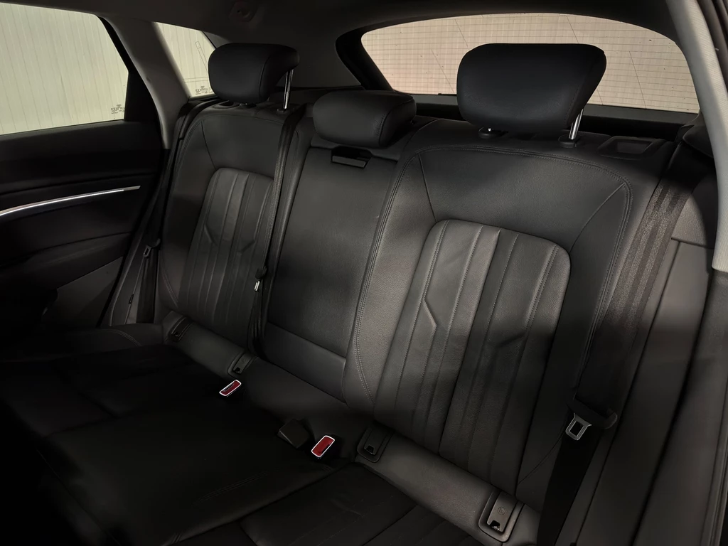 Audi e-tron – foto 17
