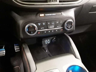Ford Kuga – thumbnail 14