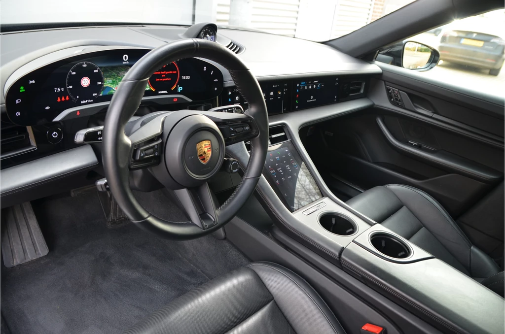 Porsche Taycan – foto 10
