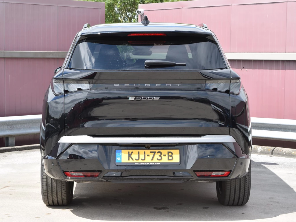 Peugeot e-5008 – foto 3