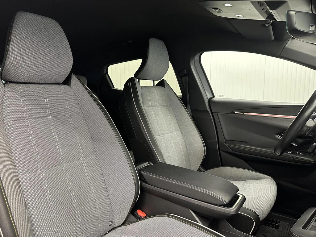 Renault Megane E-Tech – foto 13