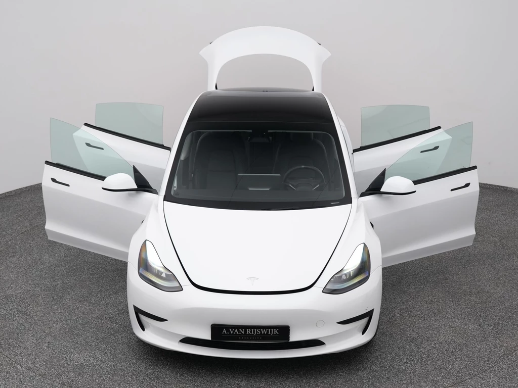 Tesla Model 3 – foto 18