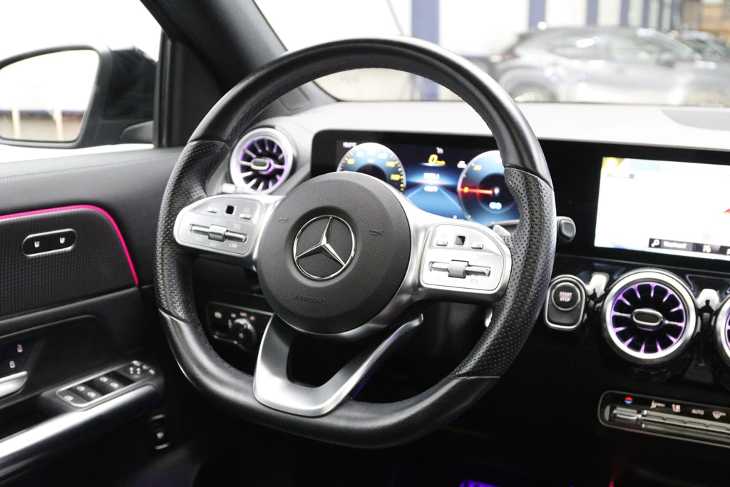 Mercedes-Benz EQA – foto 12