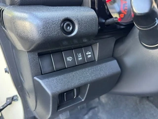 Suzuki Jimny – thumbnail 25