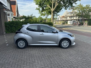 Toyota Yaris – thumbnail 8