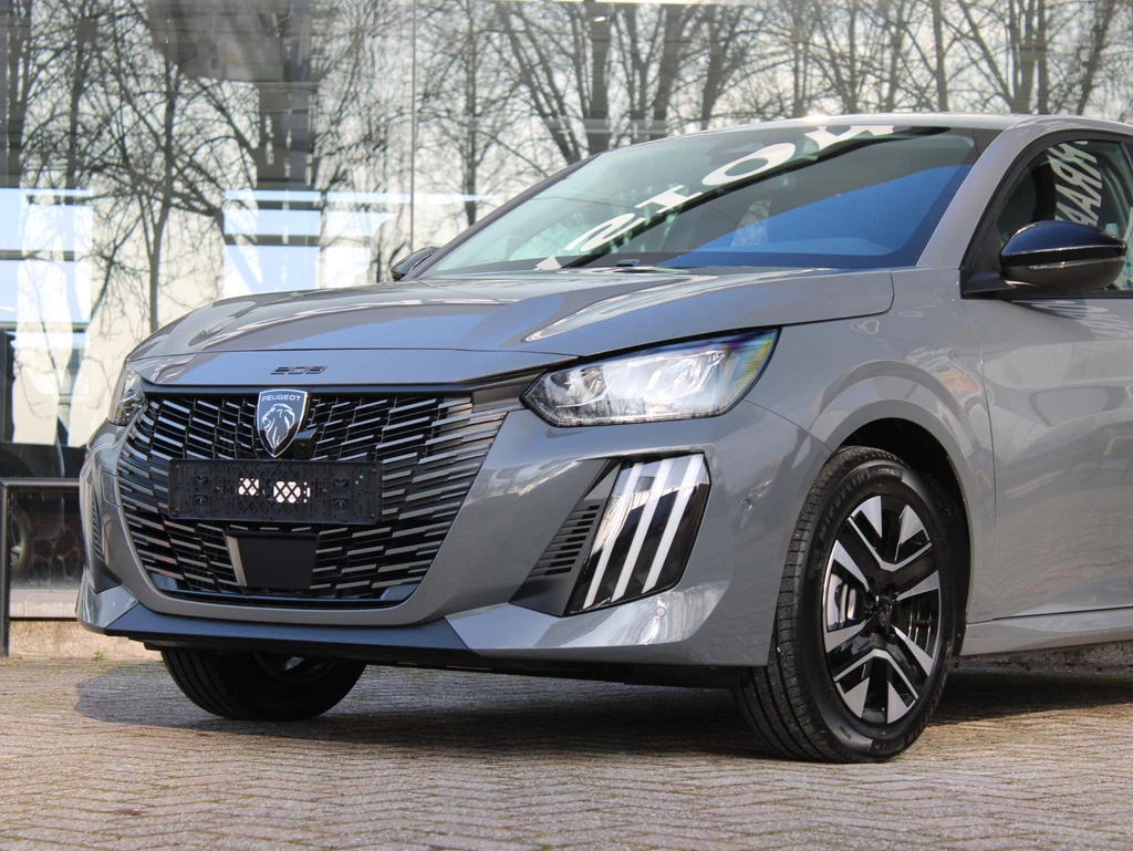 Peugeot 208 – foto 2