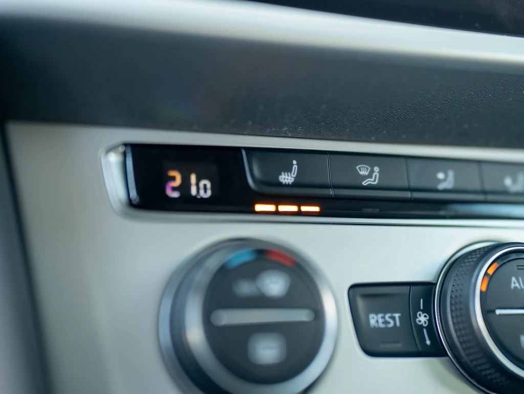 Volkswagen Passat – foto 49