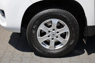 Toyota Land Cruiser – thumbnail 8