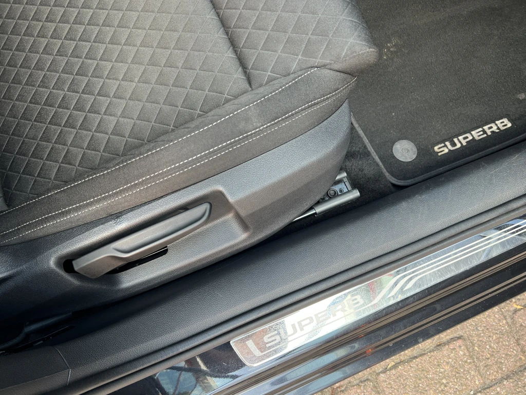 Škoda Superb – foto 35