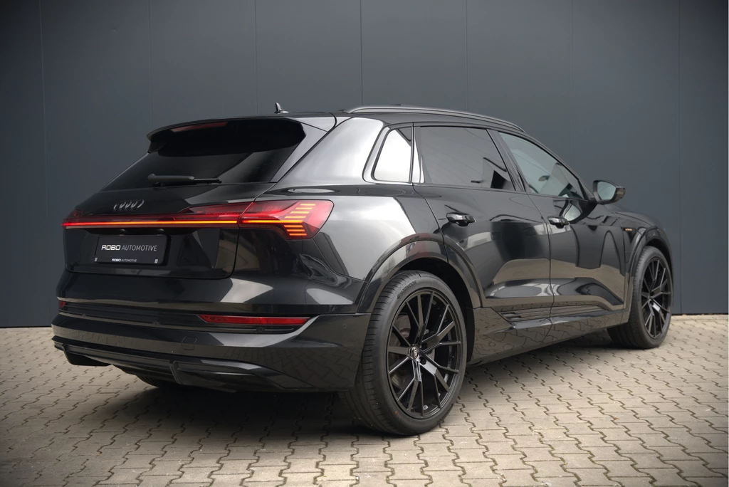 Audi e-tron – foto 9