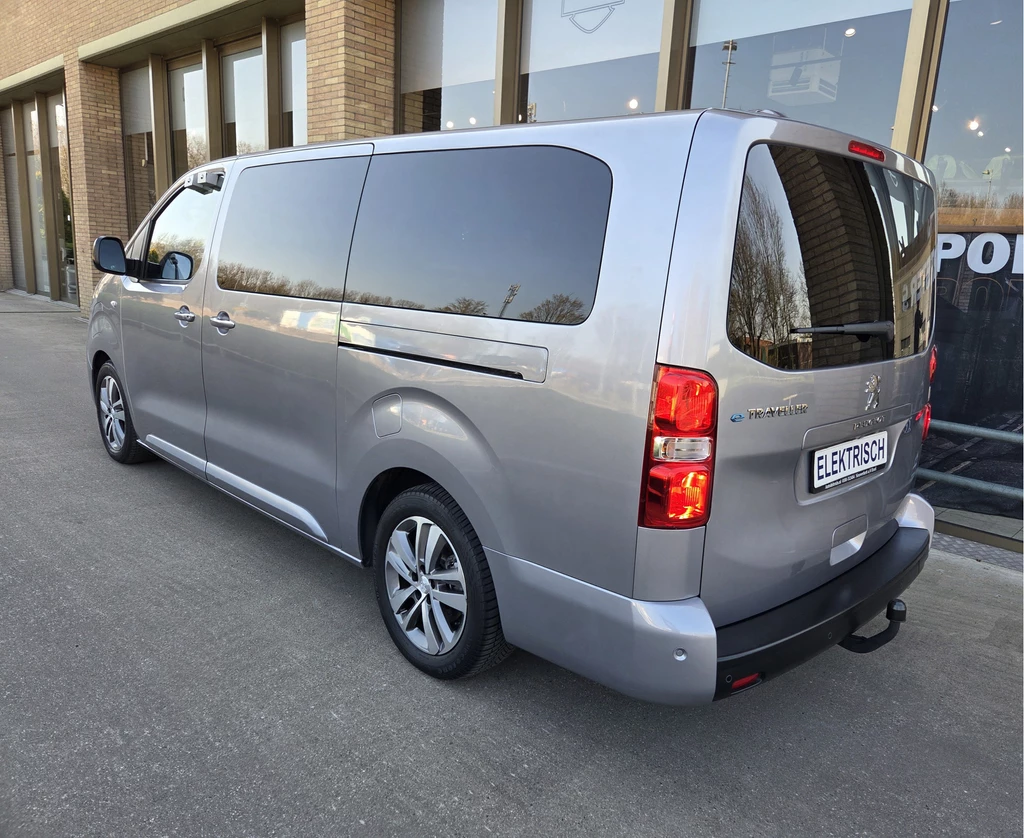 Peugeot e-Traveller – foto 8