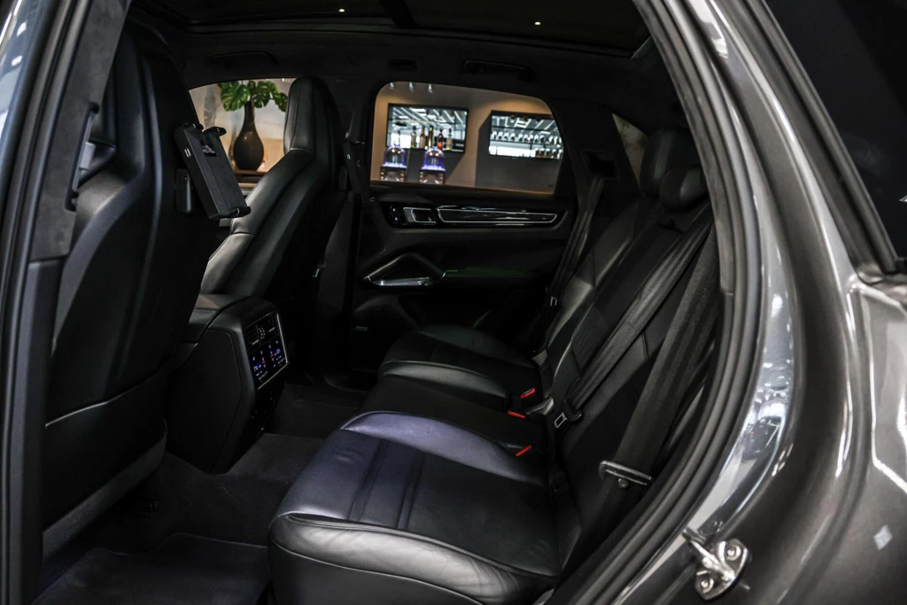 Porsche Cayenne – foto 12