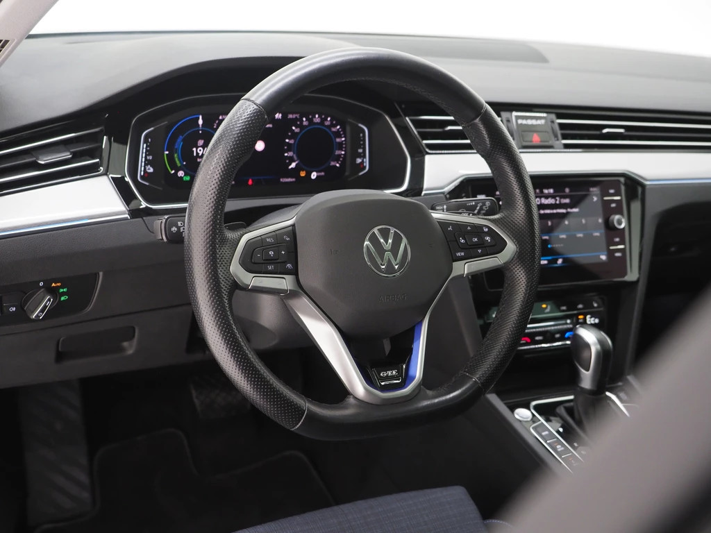 Volkswagen Passat – foto 16