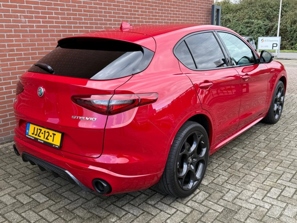 Alfa Romeo Stelvio – foto 7