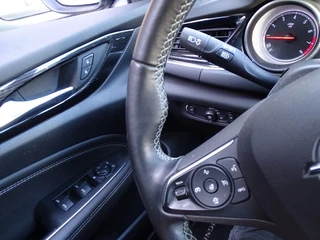 Opel Insignia – thumbnail 12
