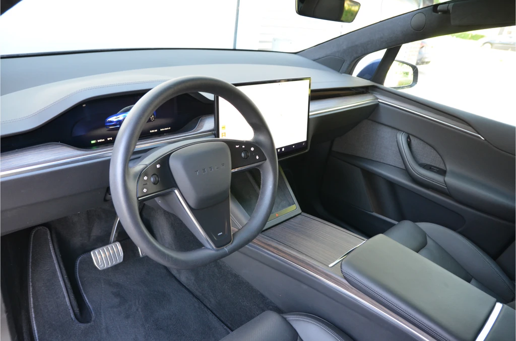 Tesla Model X – foto 13
