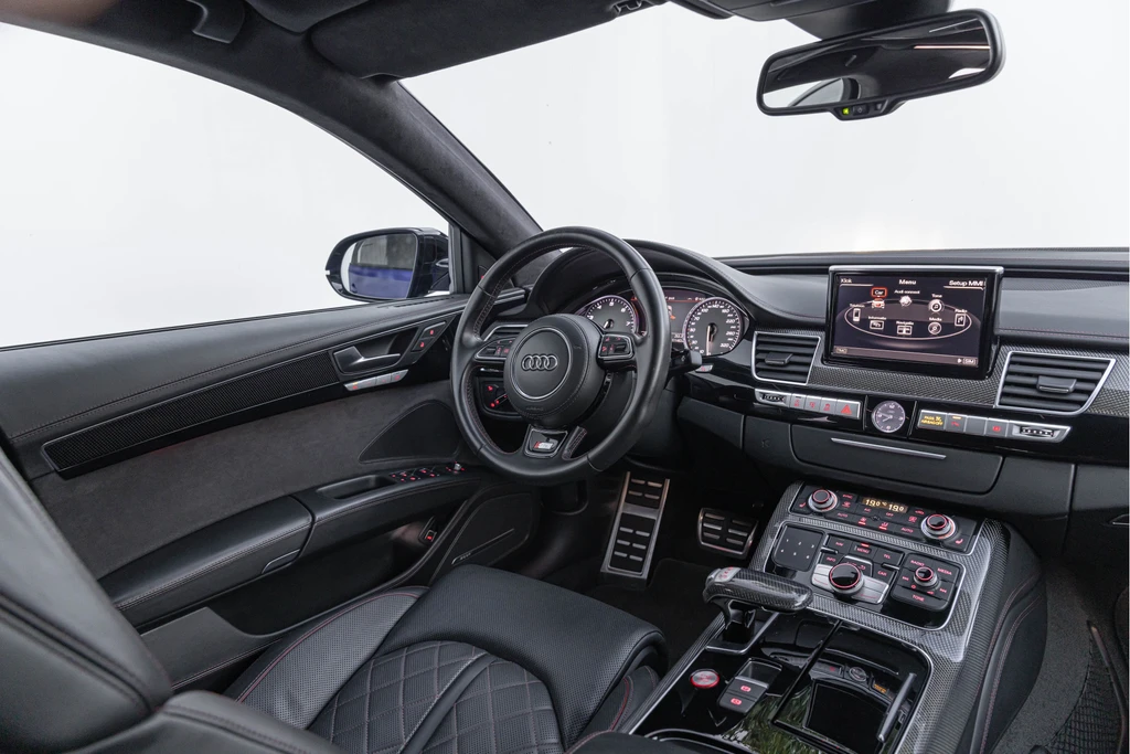 Audi S8 – foto 11